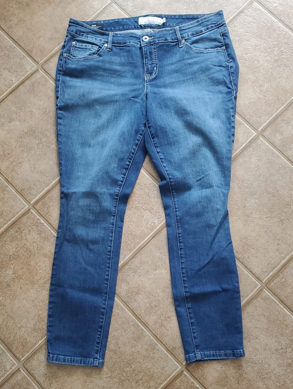 torrid Women’s Skinny Jeans - Medium Blue Denim